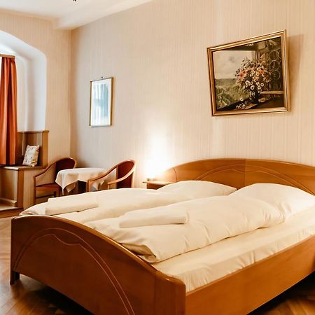Hotel-Gasthof Goldener Greifen Ротенбург-на-Таубері Екстер'єр фото