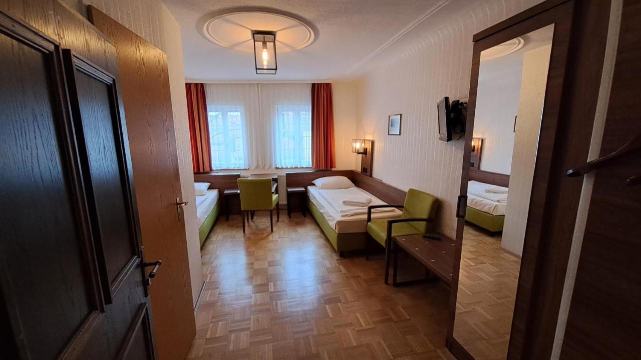 Hotel-Gasthof Goldener Greifen Ротенбург-на-Таубері Екстер'єр фото