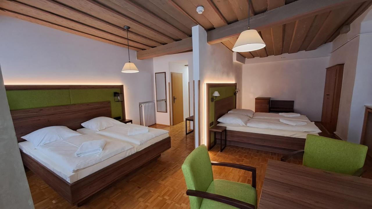 Hotel-Gasthof Goldener Greifen Ротенбург-на-Таубері Екстер'єр фото