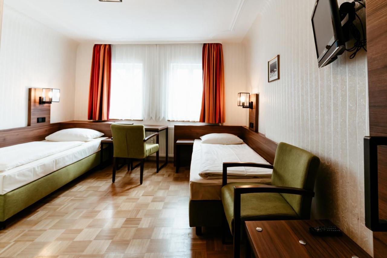 Hotel-Gasthof Goldener Greifen Ротенбург-на-Таубері Екстер'єр фото