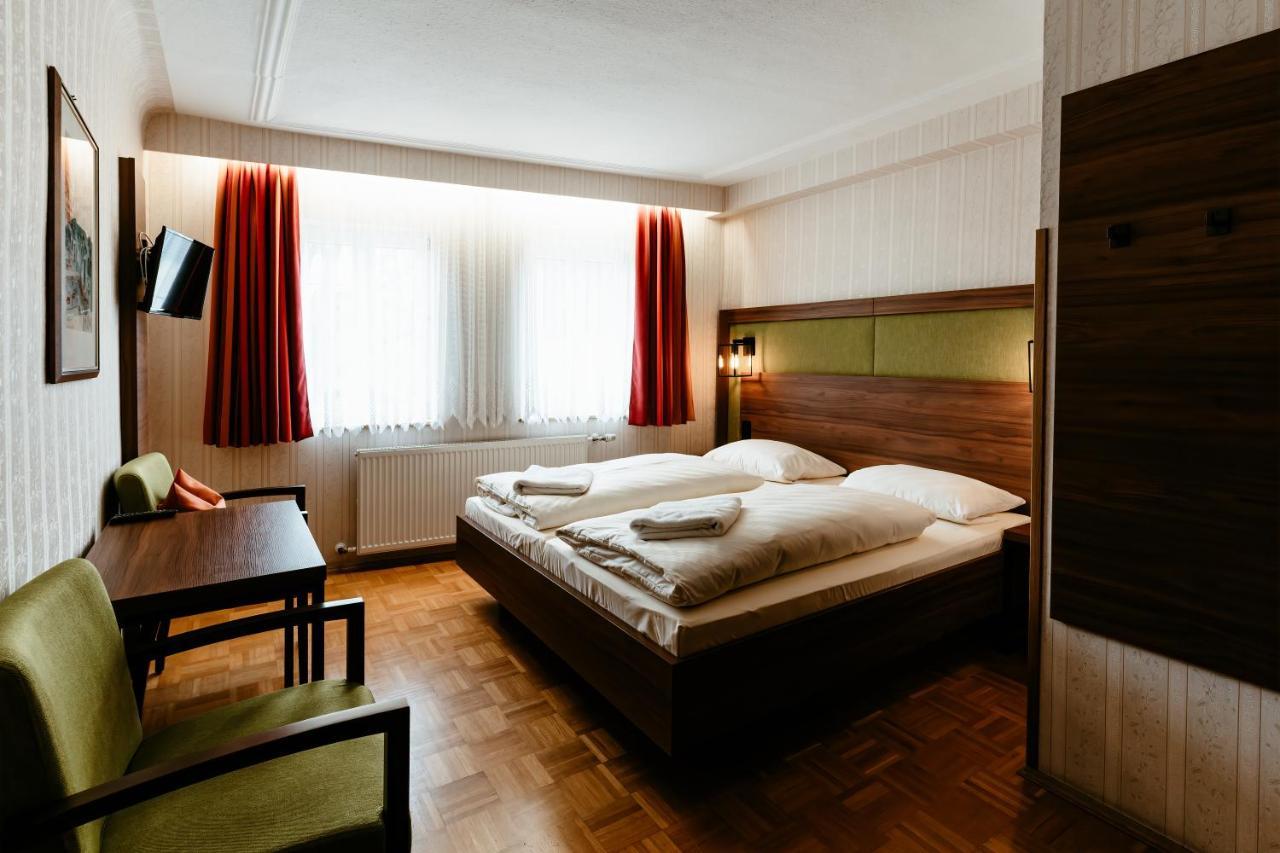 Hotel-Gasthof Goldener Greifen Ротенбург-на-Таубері Екстер'єр фото