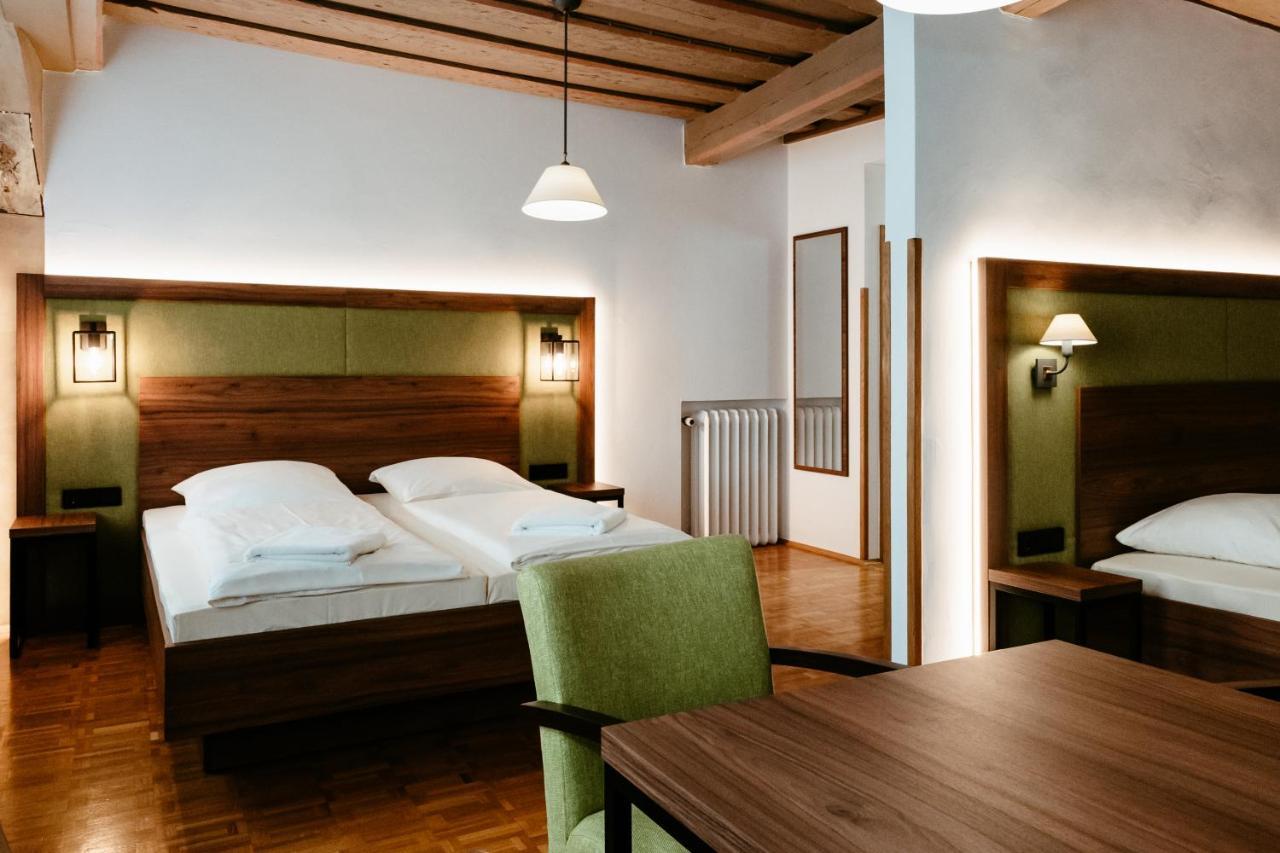 Hotel-Gasthof Goldener Greifen Ротенбург-на-Таубері Екстер'єр фото