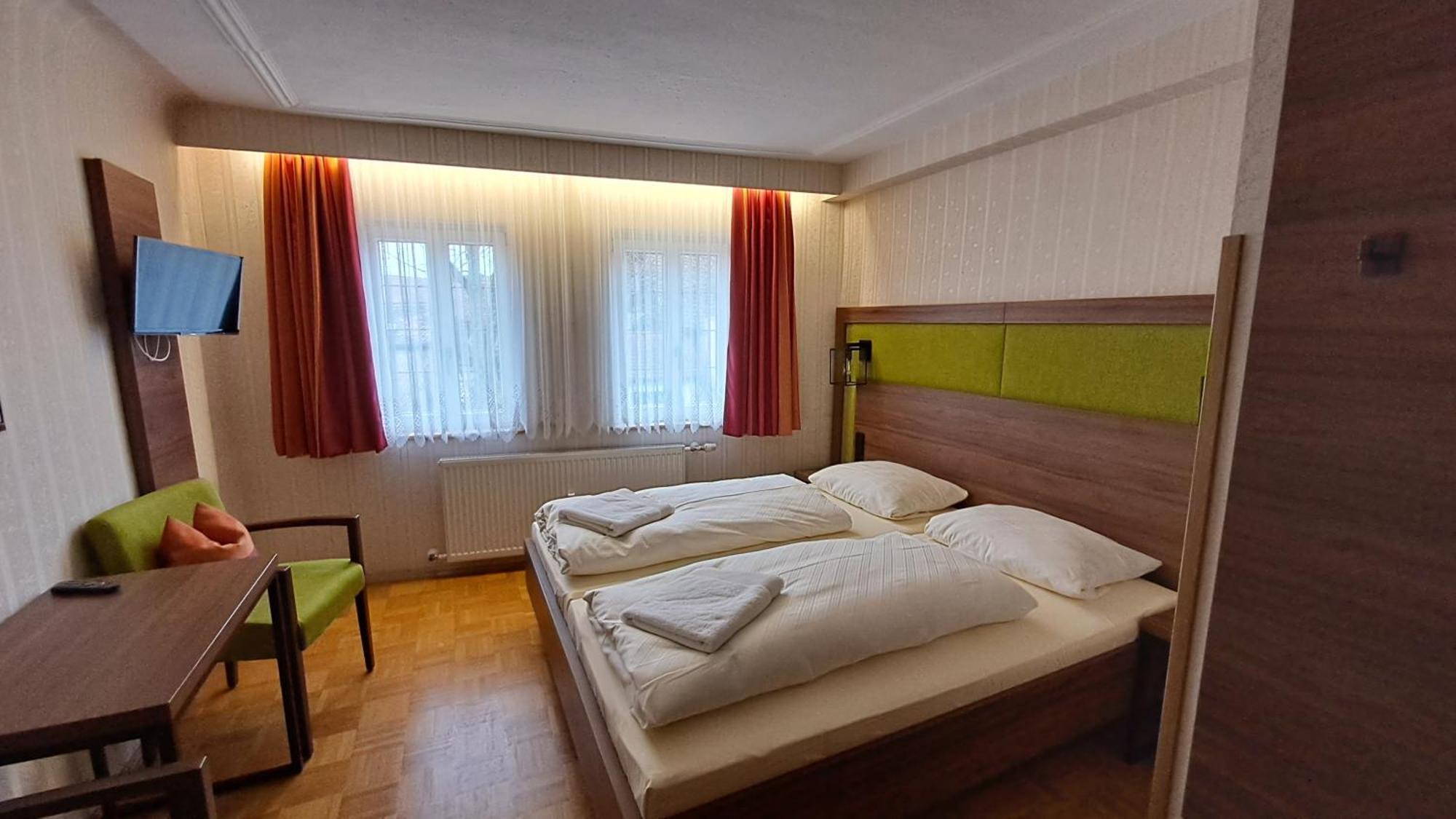 Hotel-Gasthof Goldener Greifen Ротенбург-на-Таубері Номер фото